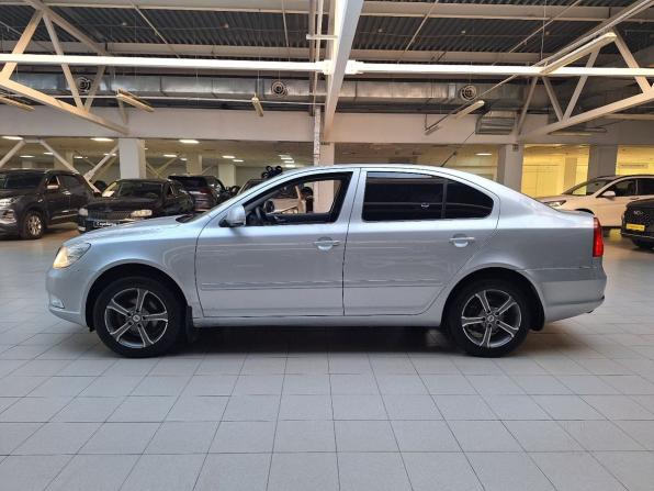Skoda Octavia II (A5) Рестайлинг с пробегом 2010 года, цена 600 000 рублей, 276974 км, лифтбек, Автокод Объявления