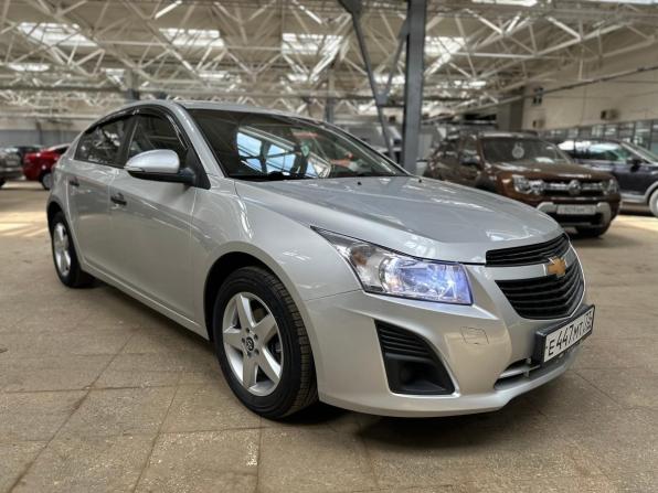 Chevrolet Cruze I Рестайлинг с пробегом 2015 года, цена 1 095 000 рублей, 73099 км, хэтчбек, Автокод Объявления