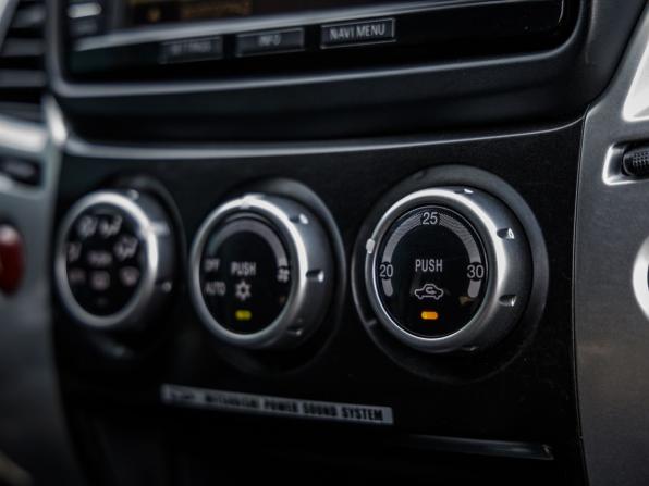 Mitsubishi Pajero Sport II Рестайлинг с пробегом 2015 года, цена 2 128 000 рублей, 134250 км, внедорожник, Автокод Объявления