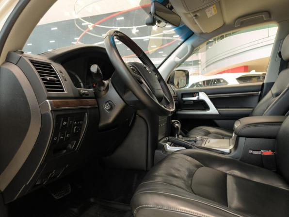 Toyota Land Cruiser 200 Series Рестайлинг 2 с пробегом 2016 года, цена 5 950 000 рублей, 180250 км, внедорожник, Автокод Объявления