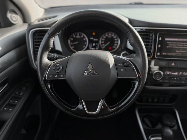 Mitsubishi Outlander III Рестайлинг 3 с пробегом 2018 года, цена 1 790 000 рублей, 71200 км, внедорожник, Автокод Объявления
