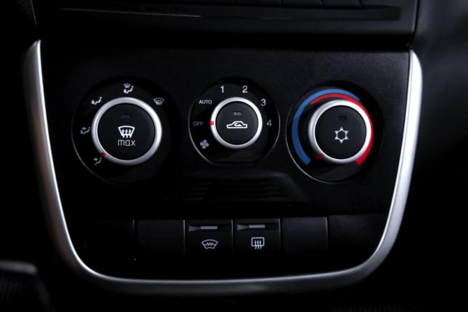 Lada (ВАЗ) Granta I Рестайлинг с пробегом 2019 года, цена 819 000 рублей, 105025 км, седан, Автокод Объявления
