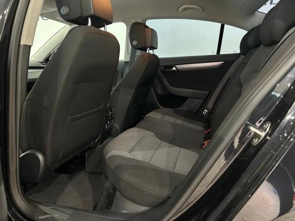 Volkswagen Passat B7 с пробегом 2013 года, цена 969 000 рублей, 241440 км, седан, Автокод Объявления