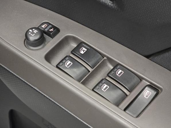 Toyota Roomy I Рестайлинг с пробегом 2021 года, цена 1 040 000 рублей, 103000 км, минивэн, Автокод Объявления