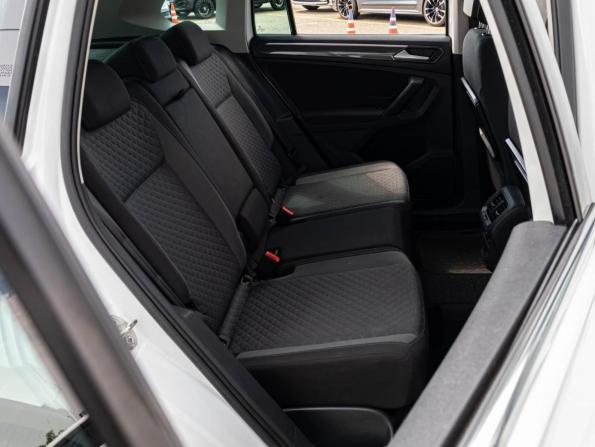 Volkswagen Tiguan II с пробегом 2017 года, цена 2 315 000 рублей, 186299 км, внедорожник, Автокод Объявления