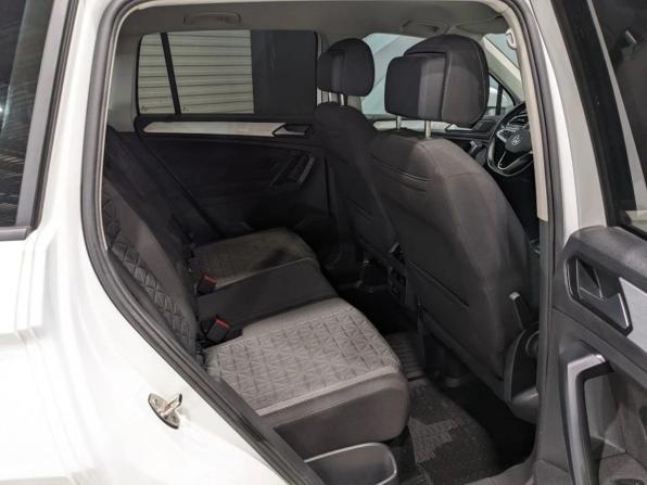Volkswagen Tiguan II Рестайлинг с пробегом 2021 года, цена 2 549 000 рублей, 126040 км, внедорожник, Автокод Объявления