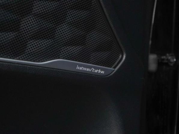 Hyundai Santa Fe IV Рестайлинг с пробегом 2021 года, цена 3 399 077 рублей, 136028 км, внедорожник, Автокод Объявления