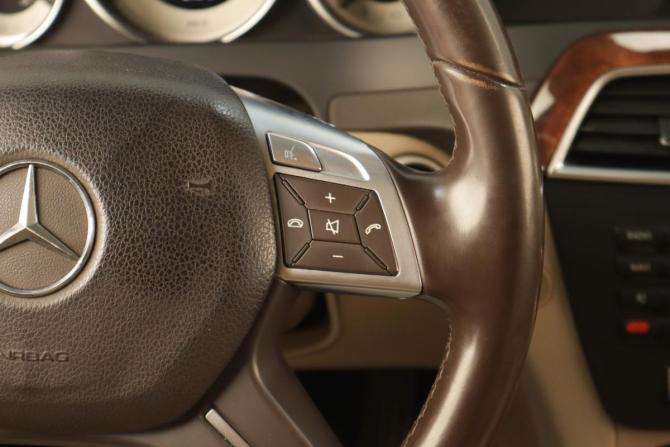 Mercedes-Benz C-Класс III (W204) Рестайлинг с пробегом 2012 года, цена 1 299 000 рублей, 137510 км, седан, Автокод Объявления