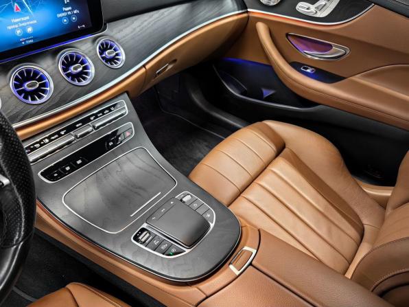 Mercedes-Benz E-Класс V (W213 S213 C238) Рестайлинг с пробегом 2021 года, цена 5 400 000 рублей, 43000 км, купе, Автокод Объявления
