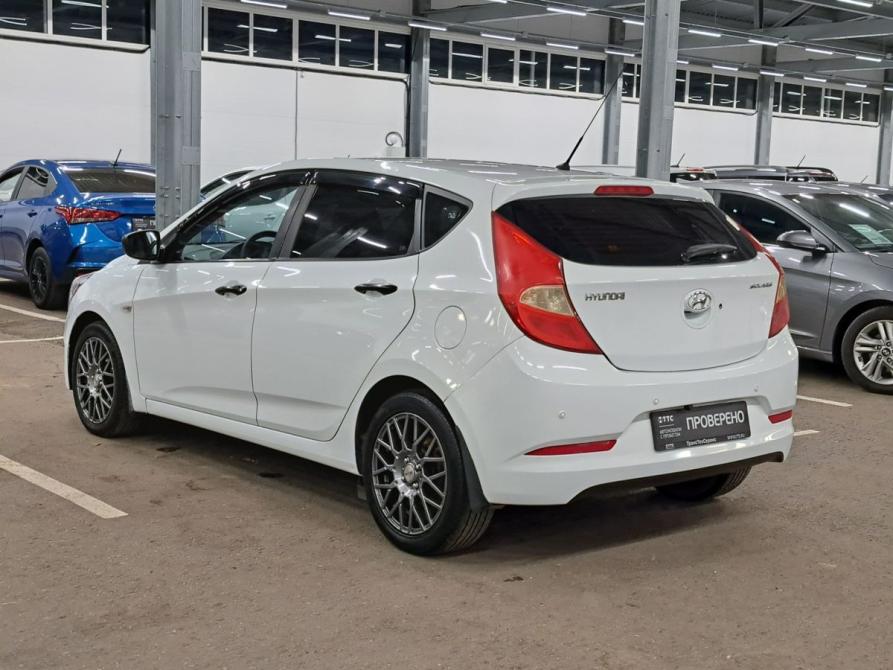 Hyundai Solaris I Рестайлинг Набережные Челны  - изображение 8