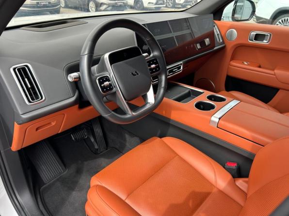 Li Auto (Lixiang) L7 I с пробегом 2023 года, цена 5 000 000 рублей, 99000 км, внедорожник, Автокод Объявления
