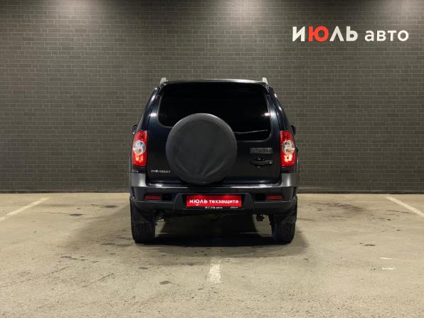 Chevrolet Niva I Рестайлинг с пробегом 2017 года, цена 800 000 рублей, 92337 км, внедорожник, Автокод Объявления