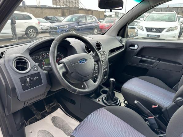 Ford Fusion I Рестайлинг с пробегом 2008 года, цена 310 000 рублей, 221964 км, хэтчбек, Автокод Объявления