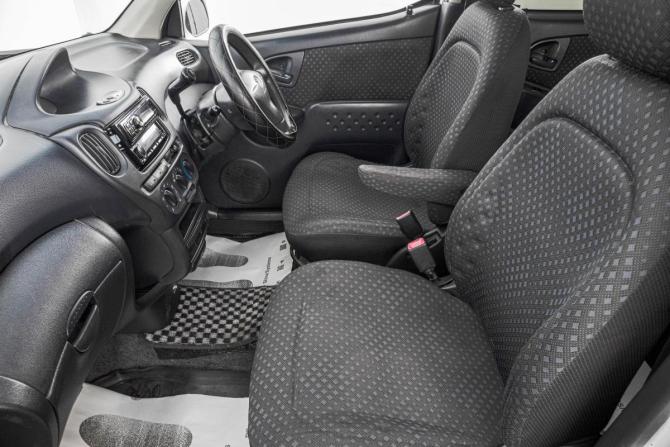Toyota FunCargo с пробегом 2003 года, цена 329 000 рублей, 300000 км, компактвэн, Автокод Объявления