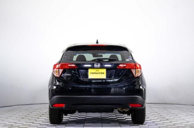 Honda Vezel I с пробегом 2014 года, цена 1 549 000 рублей, 80000 км, внедорожник, Автокод Объявления