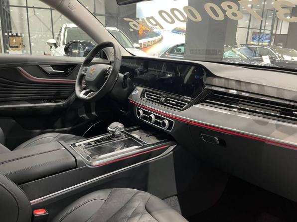 Новый Hongqi HS5 I Рестайлинг 2024 года, цена 3 819 000 рублей, внедорожник, Автокод Объявления