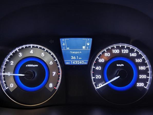 Hyundai Solaris I с пробегом 2013 года, цена 815 000 рублей, 143239 км, седан, Автокод Объявления