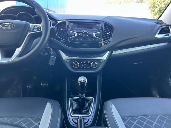 Lada (ВАЗ) Vesta I с пробегом 2018 года, цена 810 000 рублей, 211078 км, седан, Автокод Объявления