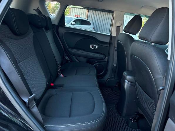 Kia Soul II Рестайлинг с пробегом 2017 года, цена 1 394 700 рублей, 71374 км, хэтчбек, Автокод Объявления