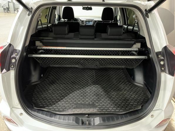 Toyota RAV4 IV (XA40) Рестайлинг с пробегом 2019 года, цена 2 850 000 рублей, 117000 км, внедорожник, Автокод Объявления