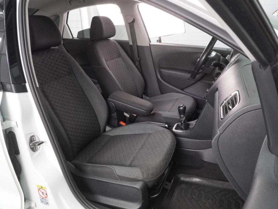 Volkswagen Polo V Рестайлинг Воронеж  - изображение 8
