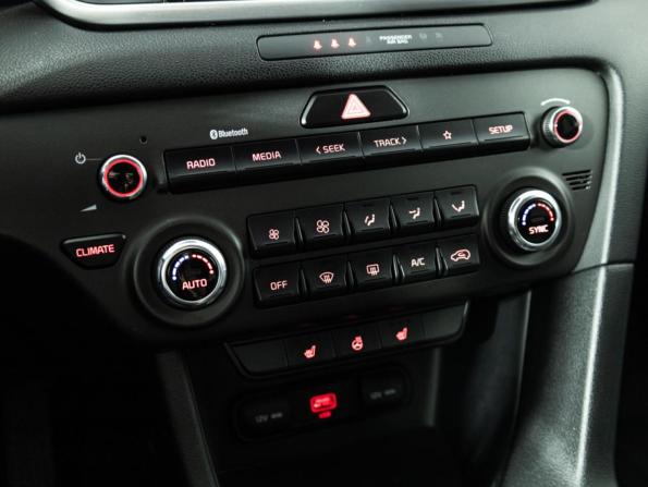 Kia Sportage IV Рестайлинг с пробегом 2021 года, цена 2 249 700 рублей, 135713 км, внедорожник, Автокод Объявления