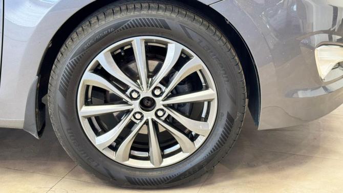 Hyundai Solaris I Рестайлинг с пробегом 2016 года, цена 1 050 000 рублей, 169799 км, седан, Автокод Объявления