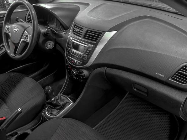 Hyundai Solaris I Рестайлинг с пробегом 2015 года, цена 859 900 рублей, 150000 км, седан, Автокод Объявления