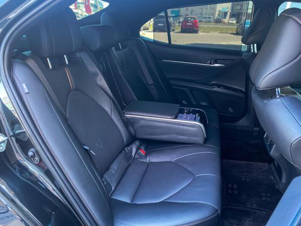 Toyota Camry VIII (XV70) Рестайлинг с пробегом 2023 года, цена 3 885 000 рублей, 33000 км, седан, Автокод Объявления