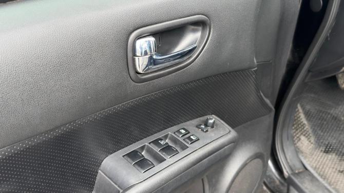 Nissan X-Trail II с пробегом 2010 года, цена 899 000 рублей, 300000 км, внедорожник, Автокод Объявления