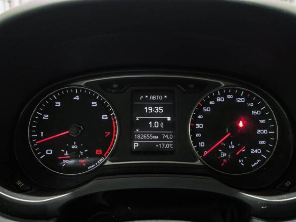 Audi A1 I (8X) с пробегом 2012 года, цена 750 000 рублей, 182653 км, хэтчбек, Автокод Объявления