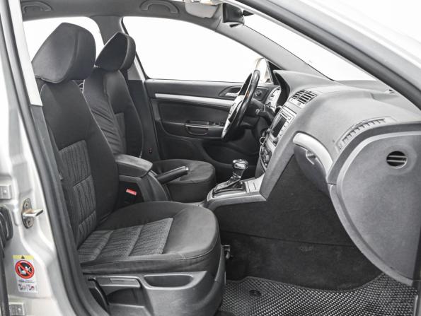 Skoda Octavia II (A5) Рестайлинг с пробегом 2011 года, цена 1 049 000 рублей, 208915 км, лифтбек, Автокод Объявления