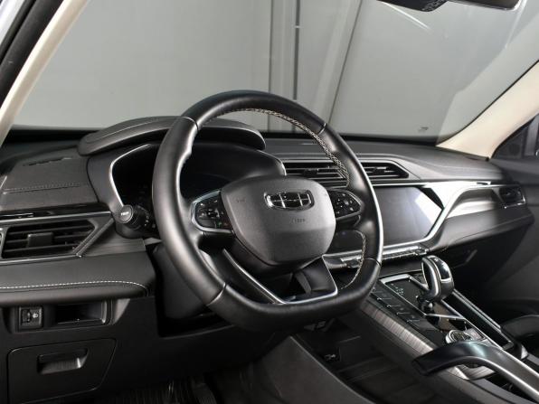 Geely Atlas Pro с пробегом 2023 года, цена 2 149 999 рублей, 48774 км, внедорожник, Автокод Объявления