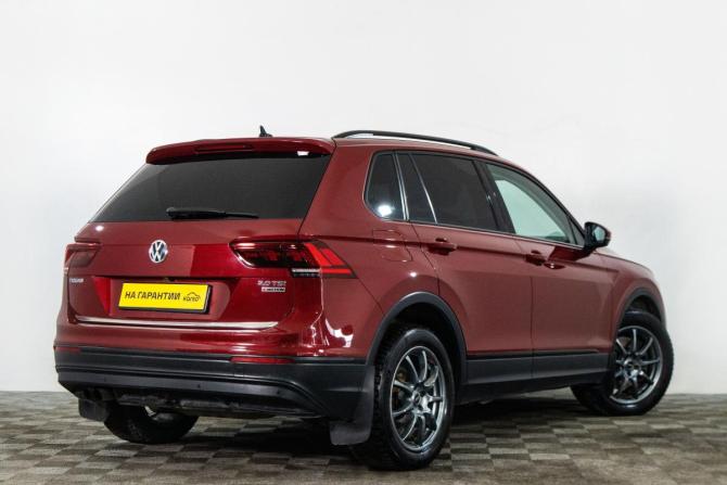 Volkswagen Tiguan II с пробегом 2017 года, цена 2 399 000 рублей, 243000 км, внедорожник, Автокод Объявления