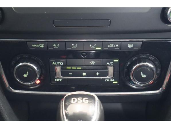 Skoda Superb II Рестайлинг с пробегом 2014 года, цена 974 800 рублей, 288009 км, лифтбек, Автокод Объявления