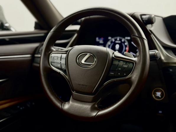 Lexus ES VII с пробегом 2020 года, цена 4 378 000 рублей, 56681 км, седан, Автокод Объявления
