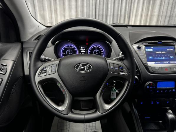 Hyundai ix35 I Рестайлинг с пробегом 2013 года, цена 1 350 000 рублей, 203505 км, внедорожник, Автокод Объявления