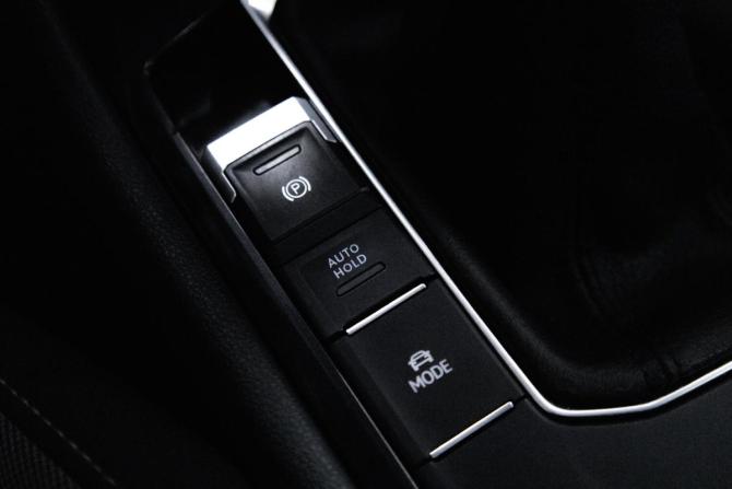Volkswagen Tiguan II Рестайлинг с пробегом 2021 года, цена 2 399 000 рублей, 114500 км, внедорожник, Автокод Объявления