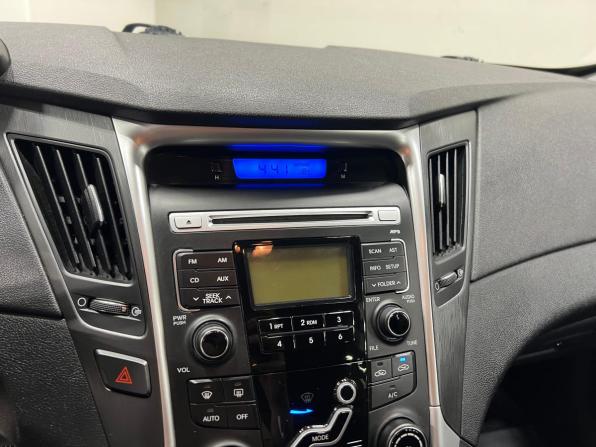 Hyundai Sonata VI (YF) с пробегом 2012 года, цена 1 059 000 рублей, 191250 км, седан, Автокод Объявления