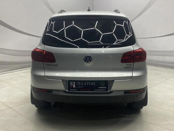 Volkswagen Tiguan I Рестайлинг с пробегом 2012 года, цена 1 029 000 рублей, 255000 км, внедорожник, Автокод Объявления