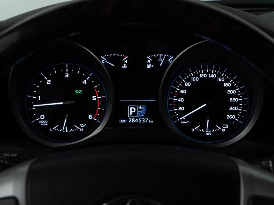 Toyota Land Cruiser 200 Series Рестайлинг 1 Москва  - изображение 33