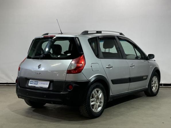 Renault Scenic II Рестайлинг с пробегом 2007 года, цена 440 000 рублей, 267000 км, компактвэн, Автокод Объявления
