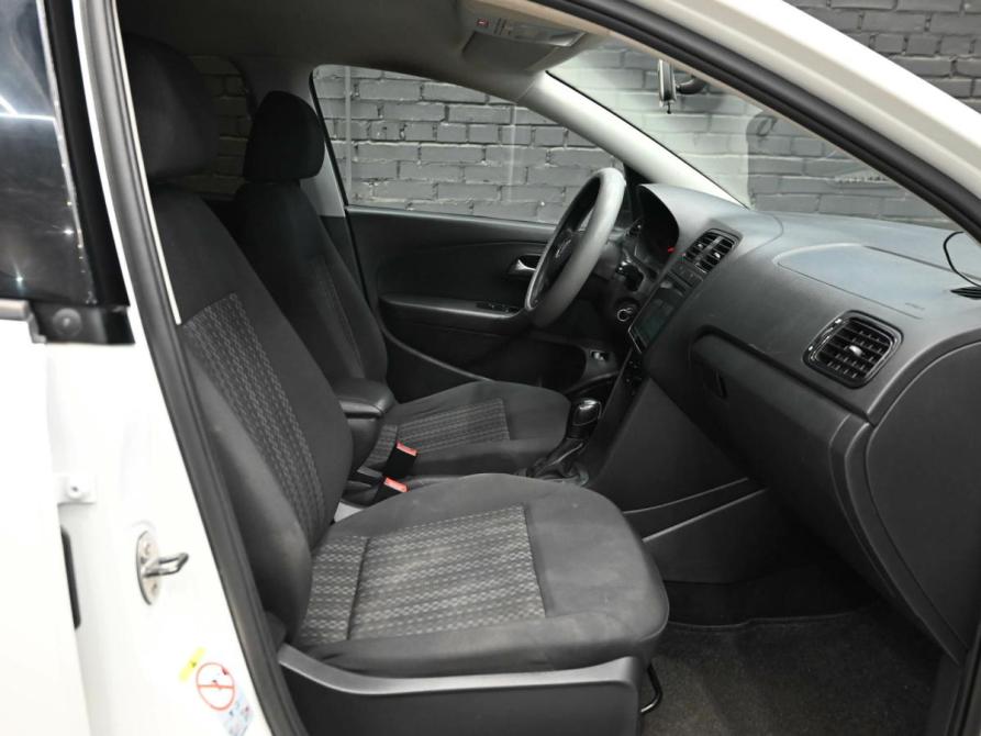 Volkswagen Polo V Рестайлинг Екатеринбург  - изображение 9
