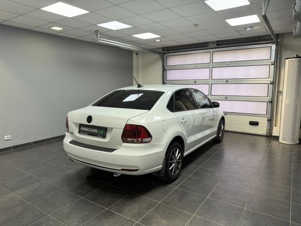 Volkswagen Polo V Рестайлинг с пробегом 2018 года, цена 1 099 000 рублей, 147442 км, седан, Автокод Объявления