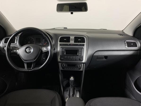 Volkswagen Polo V Рестайлинг с пробегом 2017 года, цена 1 063 000 рублей, 150000 км, седан, Автокод Объявления