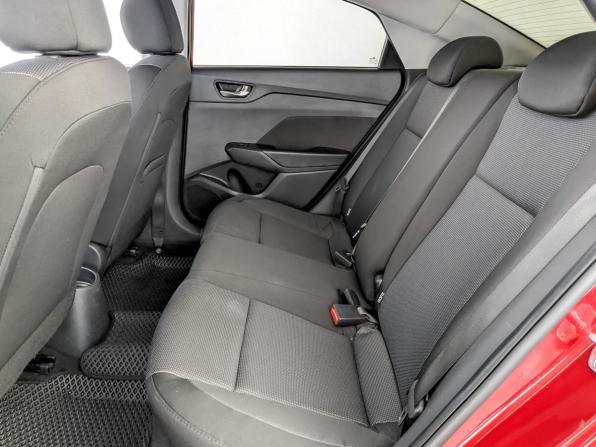 Hyundai Solaris II с пробегом 2019 года, цена 1 275 000 рублей, 163556 км, седан, Автокод Объявления