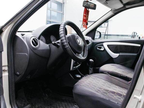 Renault Logan I Рестайлинг с пробегом 2010 года, цена 440 000 рублей, 237206 км, седан, Автокод Объявления