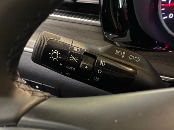 Kia K5 III с пробегом 2021 года, цена 3 035 000 рублей, 320 км, седан, Автокод Объявления