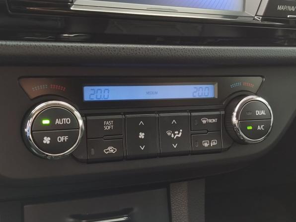 Toyota Corolla XI (E160 E170 E180) с пробегом 2014 года, цена 1 399 000 рублей, 160112 км, седан, Автокод Объявления