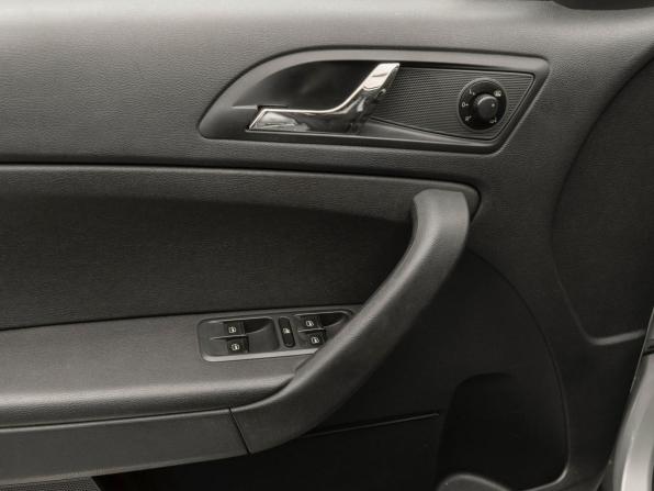 Skoda Yeti I Рестайлинг с пробегом 2014 года, цена 1 200 000 рублей, 187106 км, внедорожник, Автокод Объявления